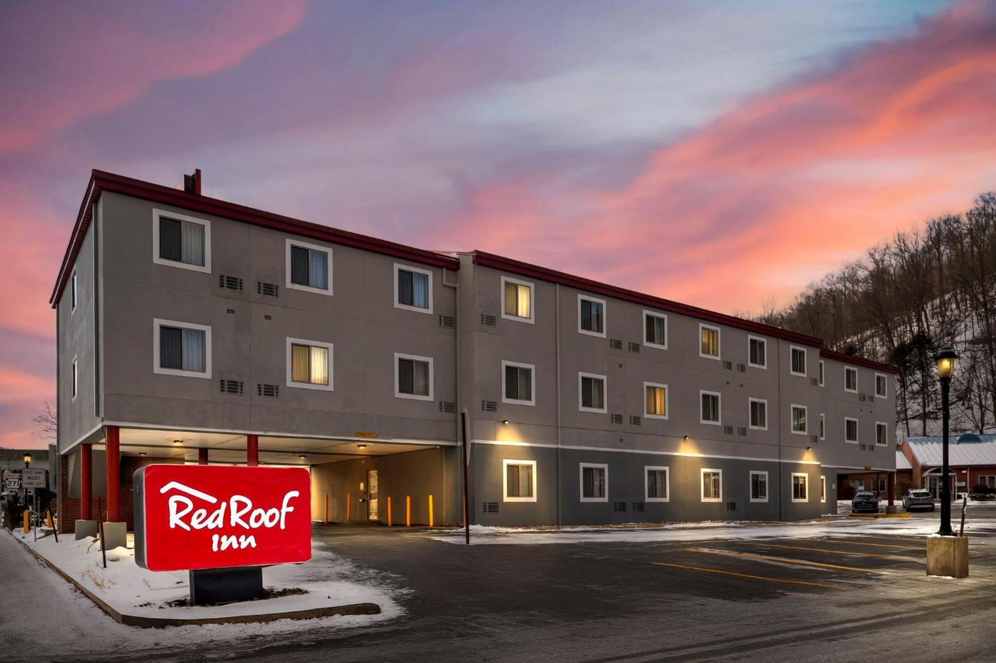 Red Roof Inn Johnstown Bagian luar foto