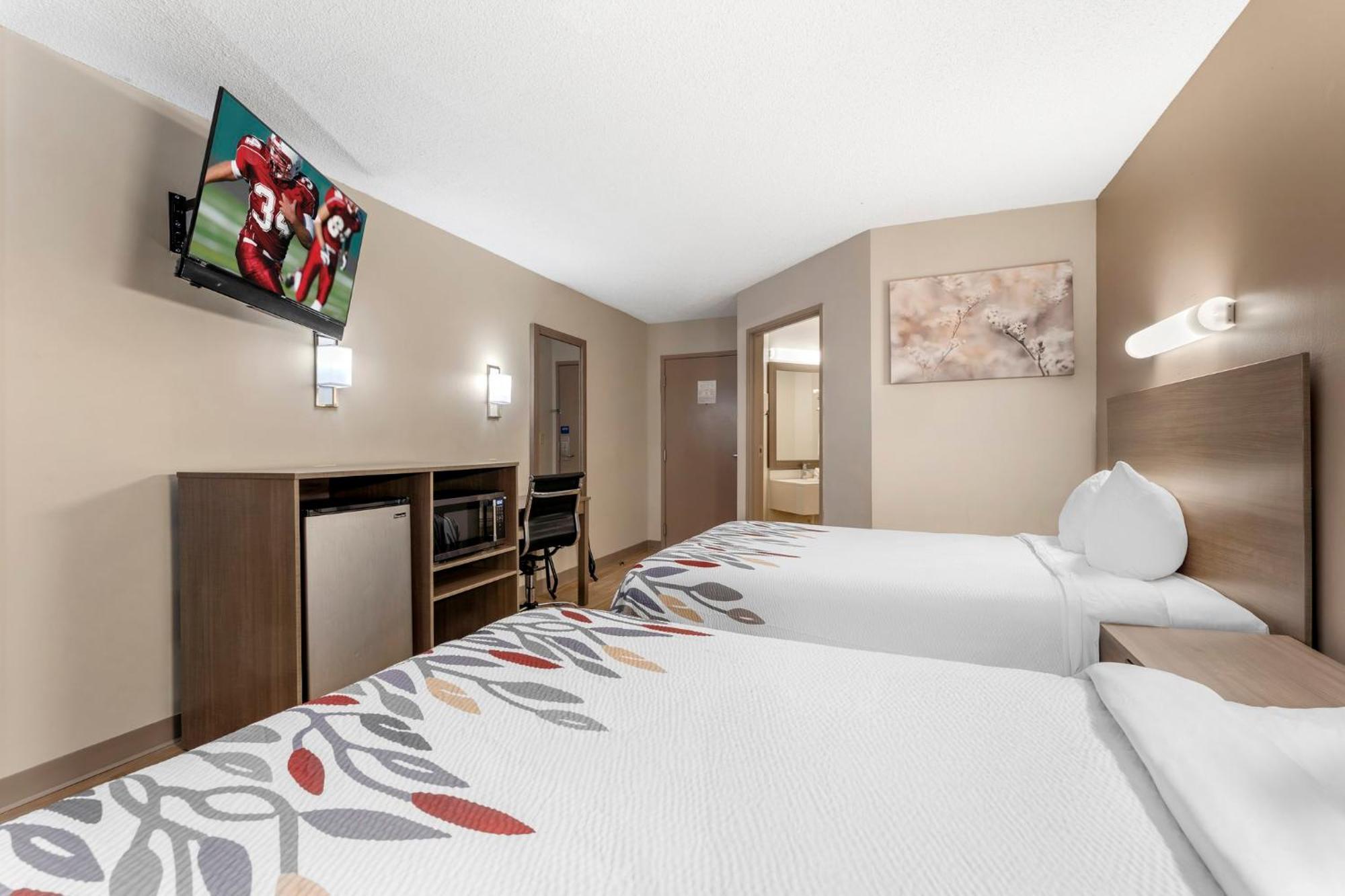 Red Roof Inn Johnstown Bagian luar foto