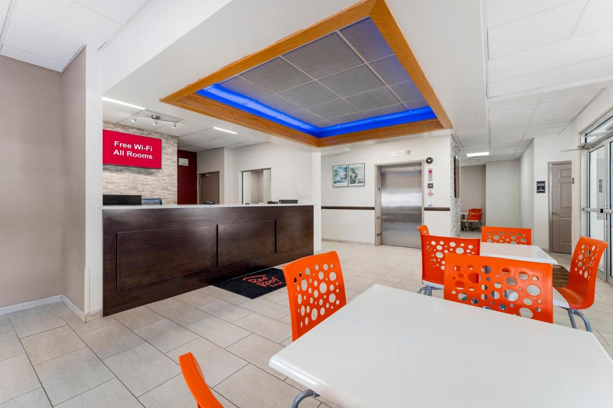 Red Roof Inn Johnstown Bagian luar foto