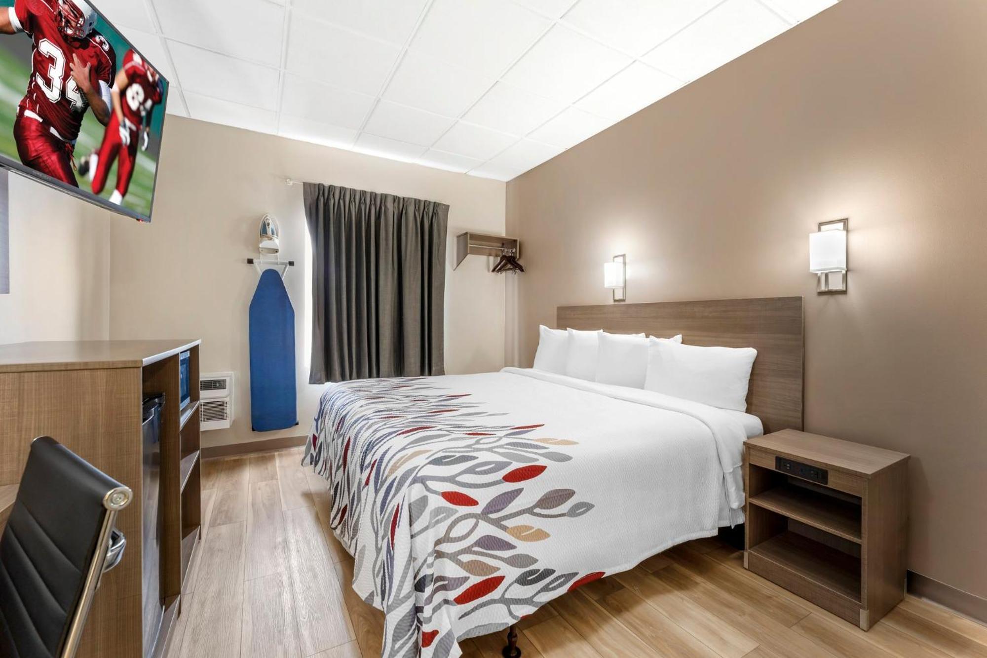 Red Roof Inn Johnstown Bagian luar foto