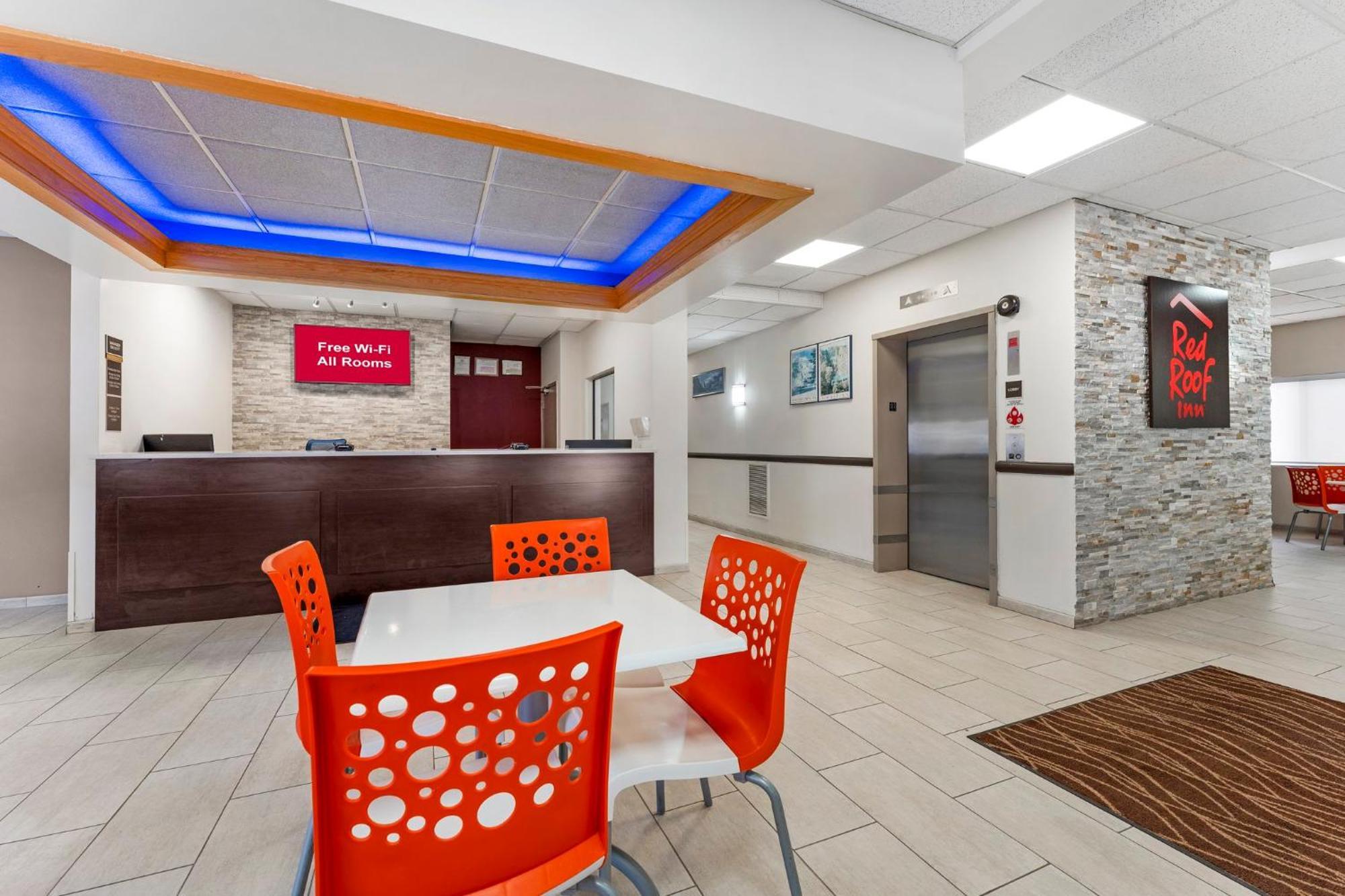 Red Roof Inn Johnstown Bagian luar foto