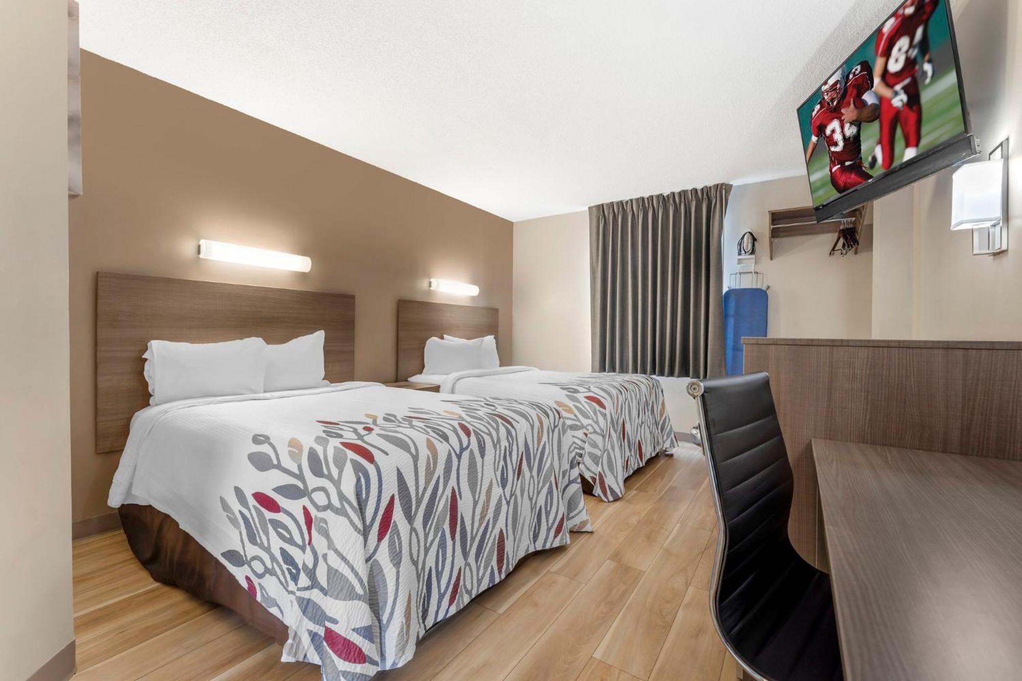 Red Roof Inn Johnstown Bagian luar foto